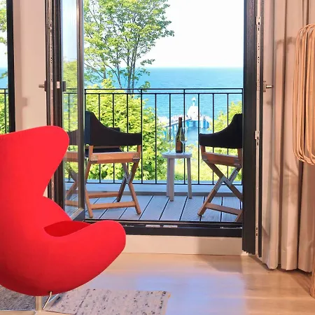 Waterview Cloud***** * Sellin (Rugen)