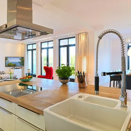 Waterview Cloud***** شقة Sellin (Rugen)